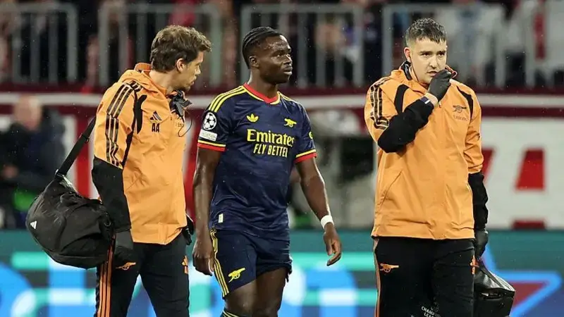 Bukayo Saka lëndohet ndaj Bayern Munichut, shqetësim për Arsenalin