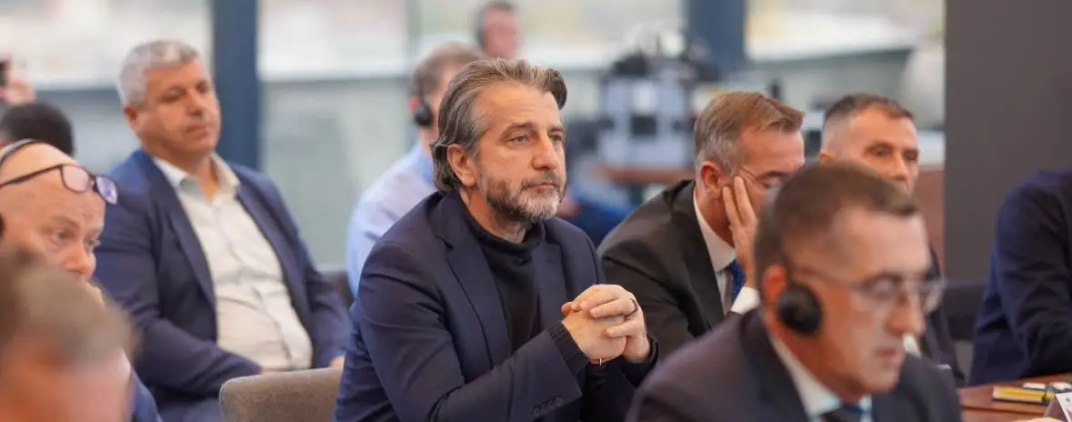 Rama kritikon Qeverinë: Kosova nuk ecën drejt Evropës duke ua marrë kompetencat komunave