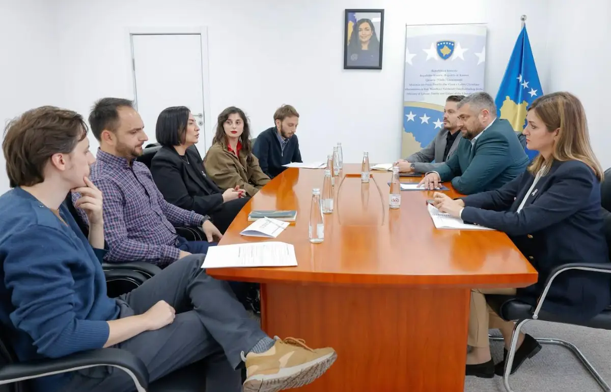 Hoti takon përfaqësuesit e Koalicionit të Organizatave Vendore, këto janë temat që u diskutuan