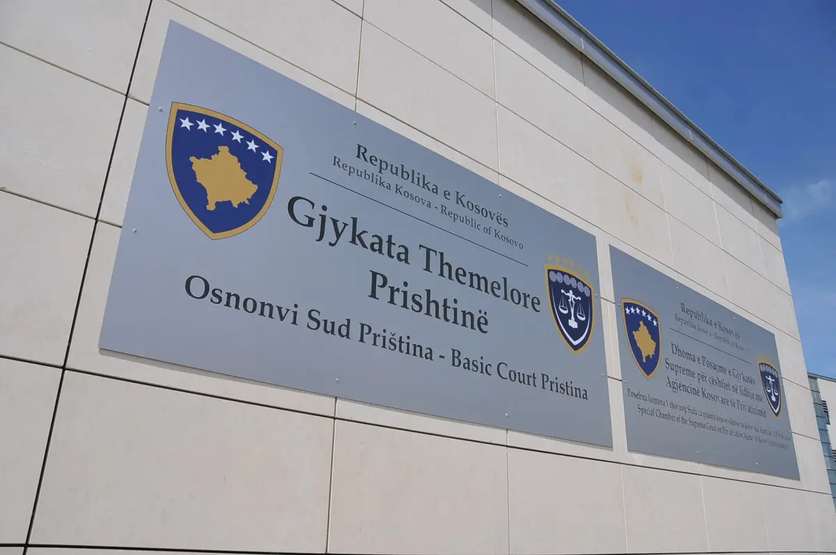 Të dyshuarit për mashtrim në Call Center përfundojnë prapa grilave për 1 muaj