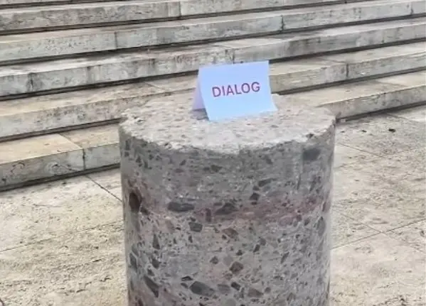 Karriget s’bënë punë, Rama iu ofron dialog “më ndryshe” protestuesve (VIDEO)