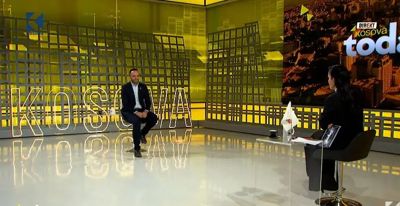 Përgjimet në Serbi: Si Vuçiqi bënte pazare me kreun e bandës serbe – flet gazetari Tahiri (VIDEO)