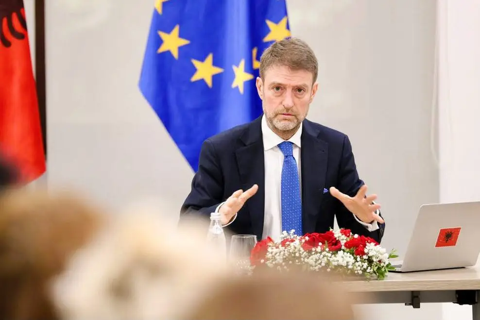 Ferit Hoxha mirëpret konkluzionet e Këshillit Evropian: Zgjerimi i BE-së, një shans historik për Shqipërinë