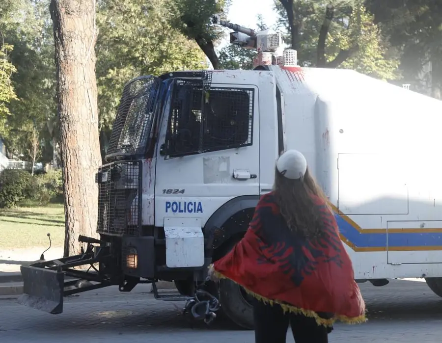 Ministria e Brendshme e Shqipërisë: Të miturit s’përjashtohen nga përgjegjësia penale për dhunën në protesta