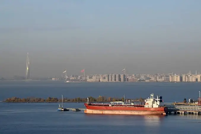 Nafta ruse niset për Amerikë, cisterna me 40 mijë tonë drejt Nju Jorkut