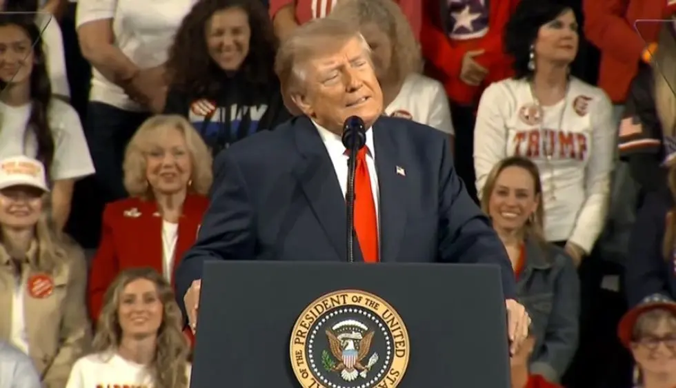Trump u thotë mbështetësve të tij se mund të thoshte “gjërat më budallaqe” dhe ata do të brohorisnin – dhe ata bien dakord