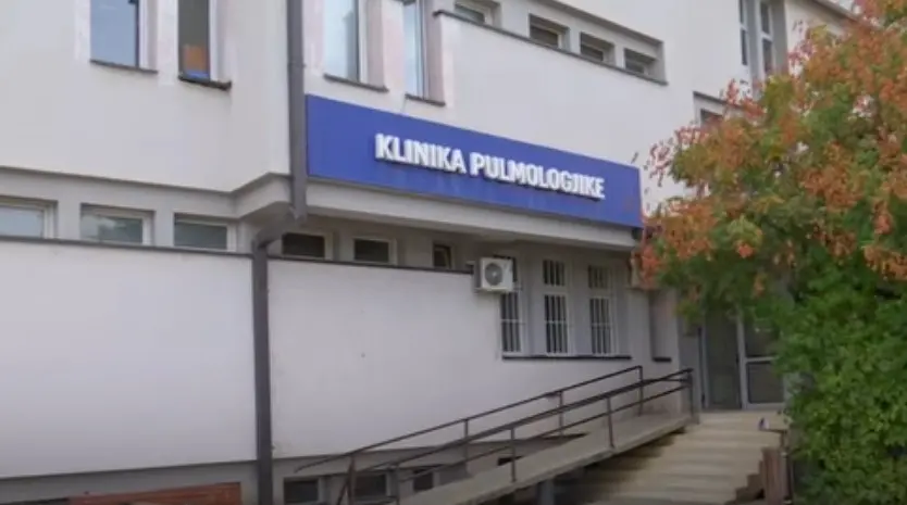 Pulmologjia në QKUK: Del nga “mjerimi”, “frymon” në të renë (VIDEO)