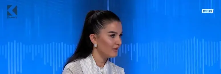 Pestisha: Arlinda s’u mbrojt as nga gratë, përfshirë nënën e ish-burrit (VIDEO)