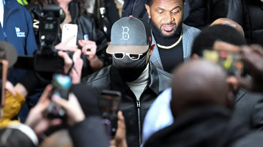 Chris Brown dënohet me tetë muaj burg me kusht për sulmin në një klub nate në Londër