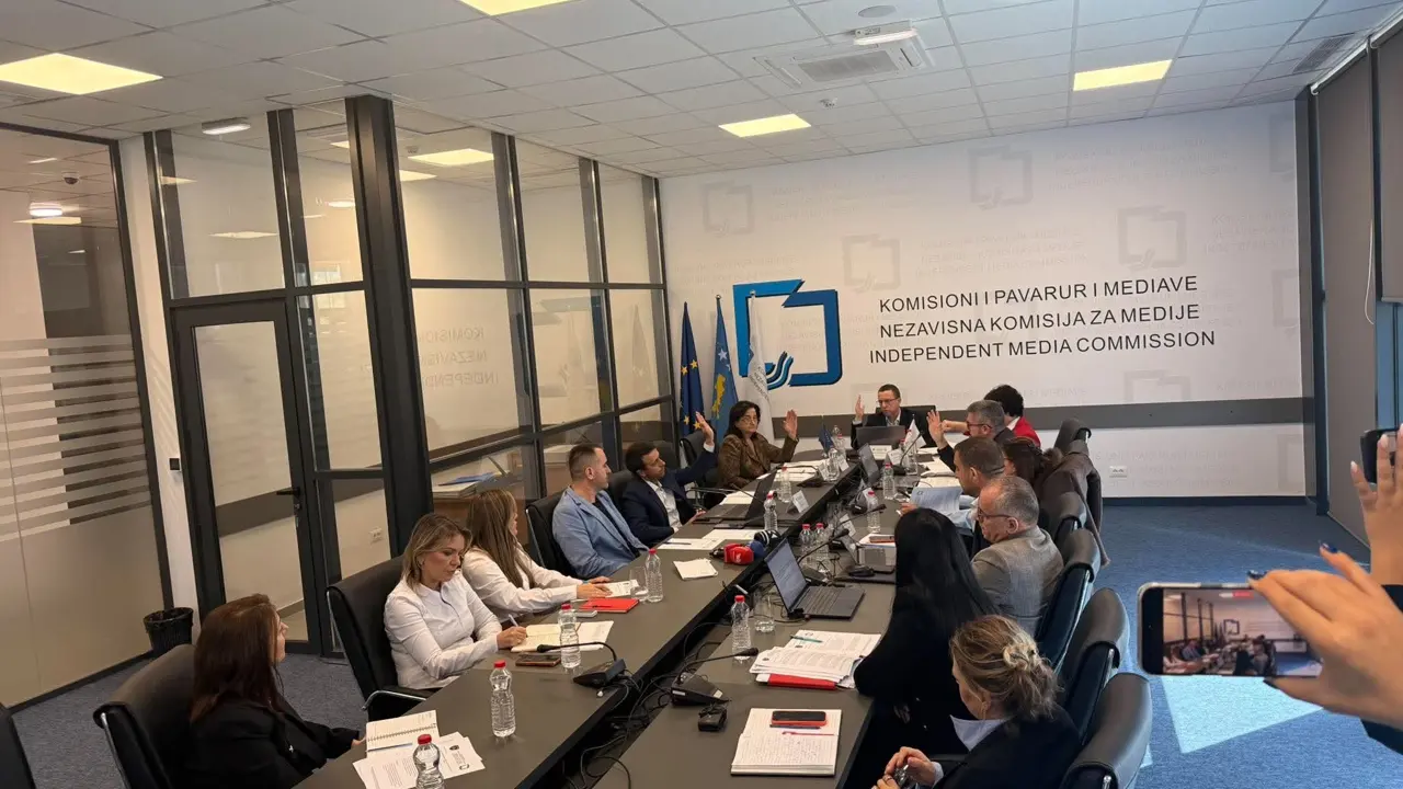 KPM-ja miraton kërkesën për transmetim eksperimental të “Radio Policia e Kosovës”