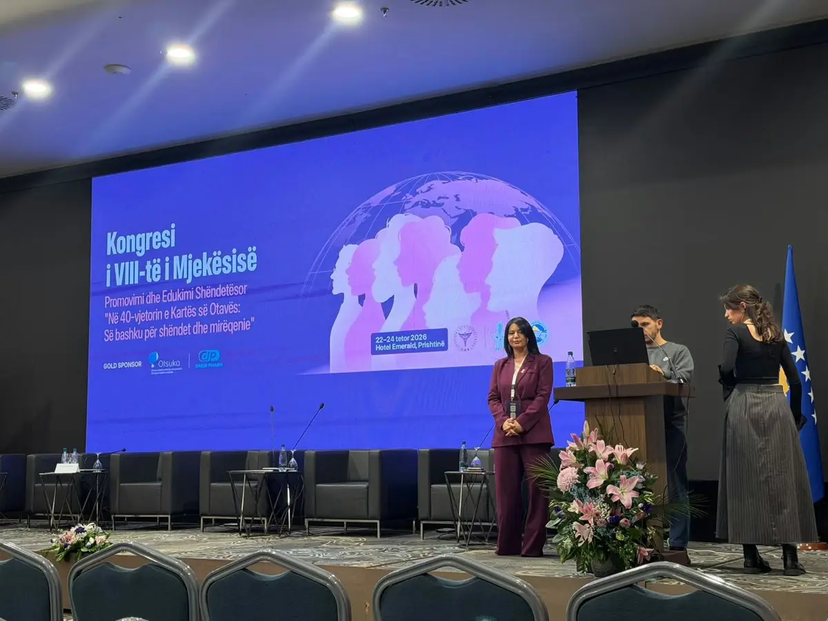 Gazetarja Arbreshë Uka ligjëruese në Kongresin e Mjekësisë, prezanton rolin e medias në edukimin e pacientëve me diabet