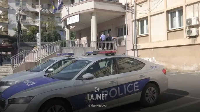Gruaja kërkon ndihmë nga Policia në Pejë, ish-burri e frikëson pas ndarjes