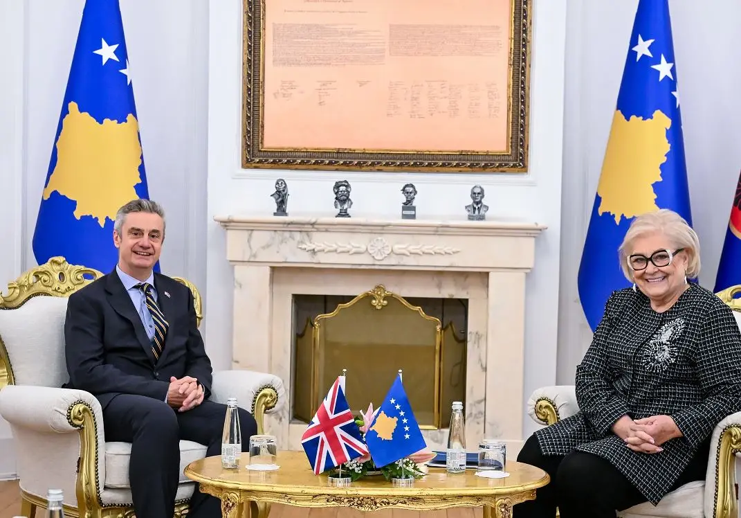 Shiroka-Pula takon ambasadorin britanik, diskutojnë për sigurinë dhe mbrojtjen