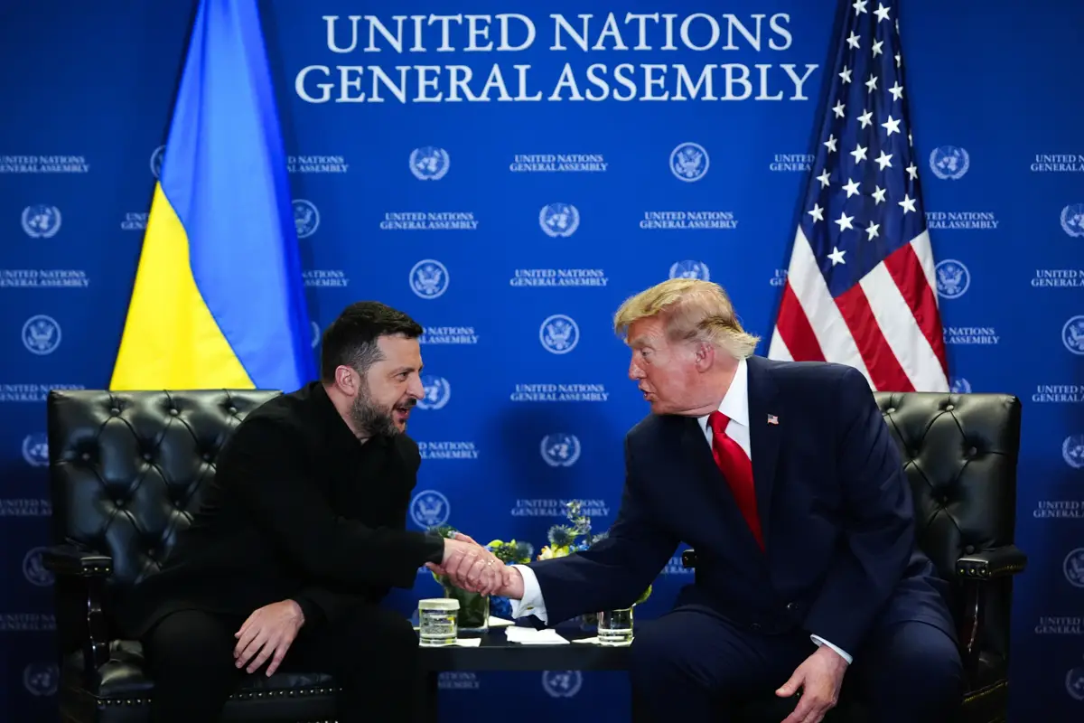 Zelensky komenton deklaratat e fundit të Trumpit: Po i mbroj interesat e Ukrainës