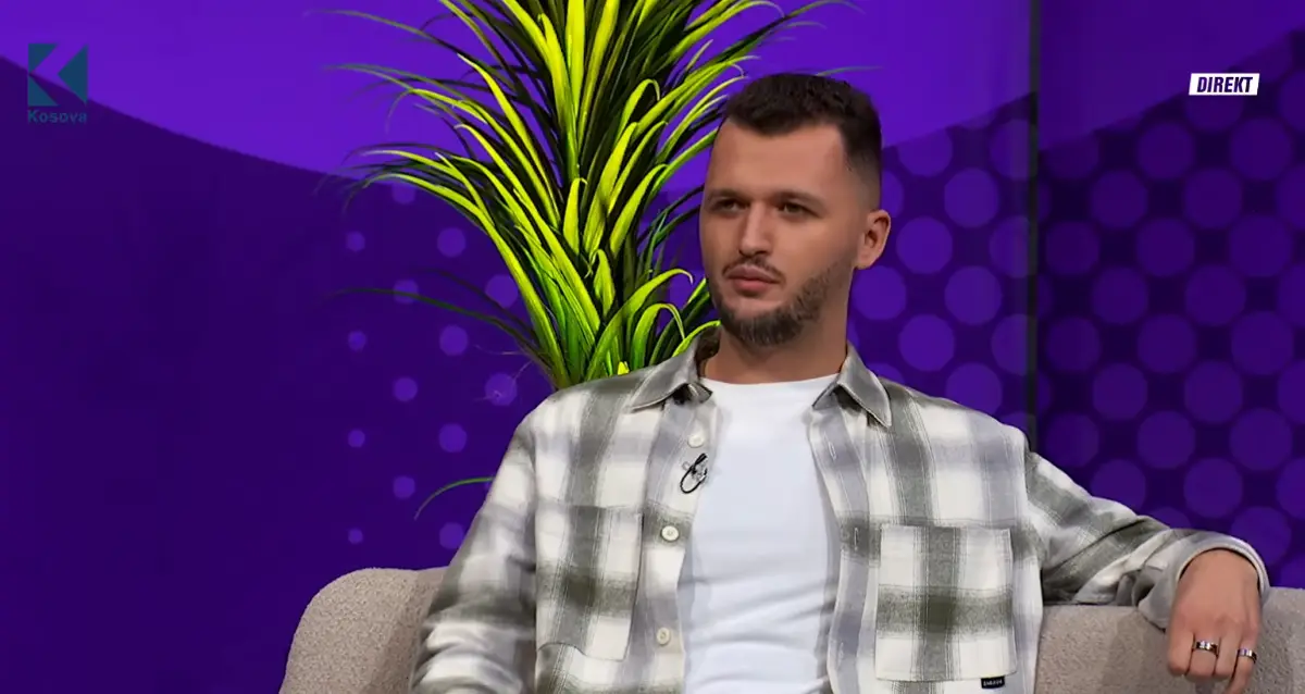 Komentet negative i ktheu në këngë, Meriton Rama rrëfen përvojën e tij (VIDEO)