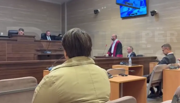 Dejona Mihali në gjykatë, e ftuar si dëshmitare në rastin ndaj Nagip Krasniqit dhe Isuf Zejnës