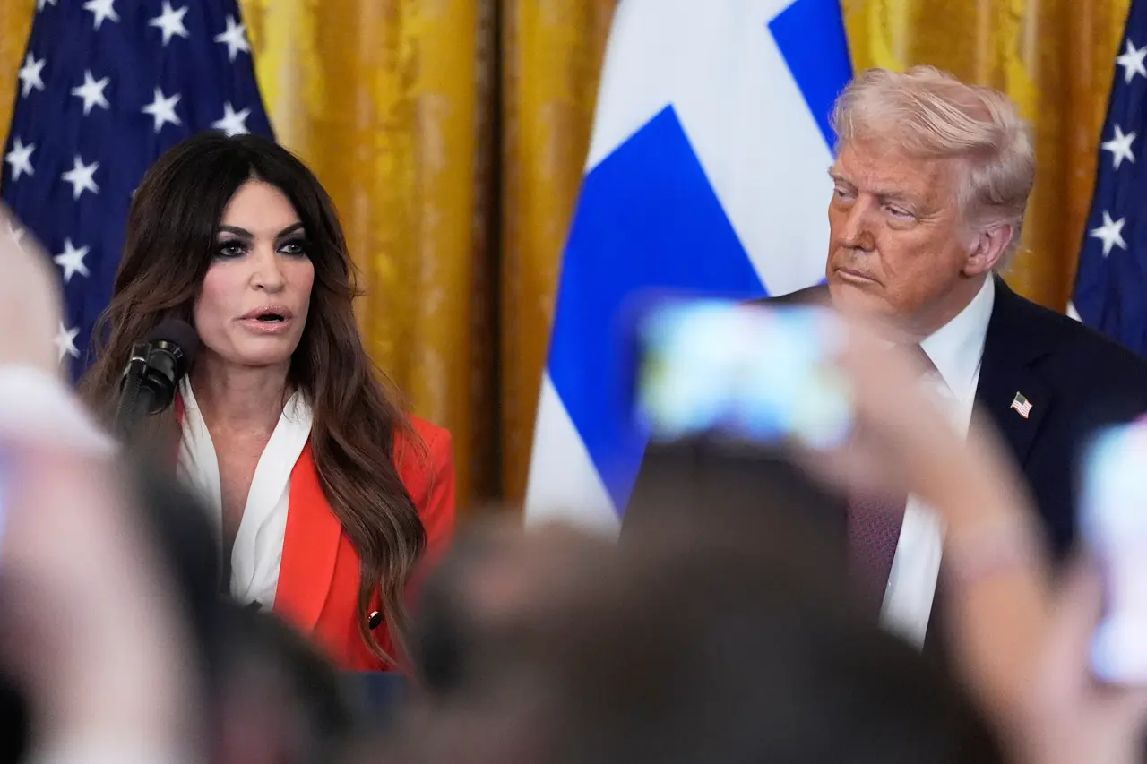 Dorëhiqet ambasadorja e ShBA-së në Greqi, pas kërkesës së Administratës Trump