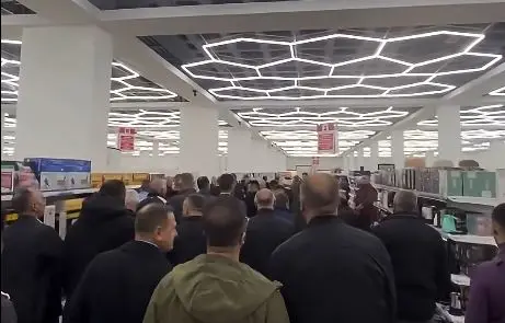 Peja hapi dyert e ETC-së, Ramiz Kelmendi i pari që viziton qendrën e re