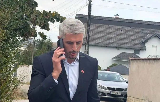 Visar Memeti, numri 2 i Koalicionit Shqiptar, drejt kutive të votimit