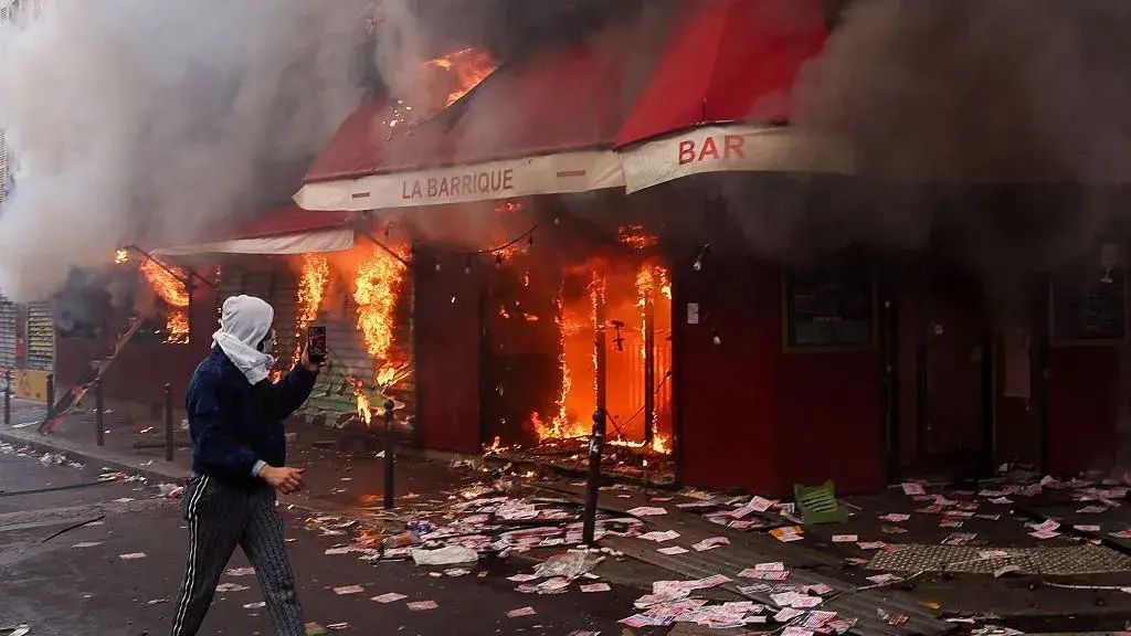 Dhuna përfshin Francën, mbi 1 mijë të arrestuar pas protestave