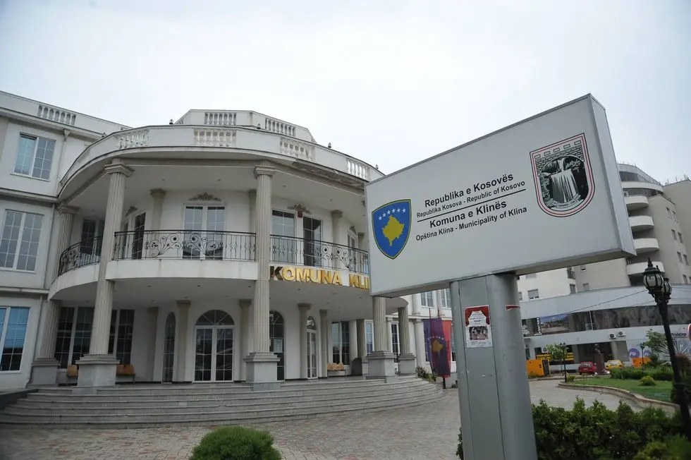 Klina publikon listën e përfituesve për renovimin dhe rindërtimin e shtëpive të familjeve në nevojë