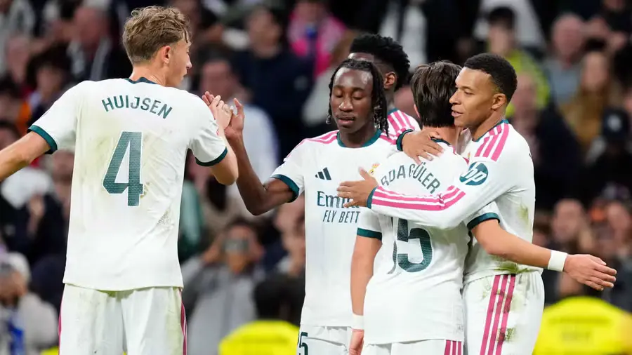 Katër gola në “Bernabeu”, Real Madridi shkëlqen ndaj Sevillës para ‘El Clasicos’