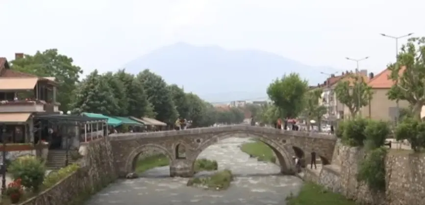 Propaganda serbe: Jovanoviq fushatë në Prizren, shteti ‘në gjumë’ (VIDEO)