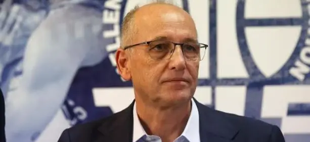 Hetimet për manipulim ndeshjesh, presidenti i Federatës Greke të Basketbollit jep dorëheqjen