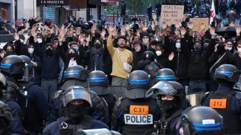 Dhjetëra të arrestuar në Paris, protestat përhapen në gjithë Francën