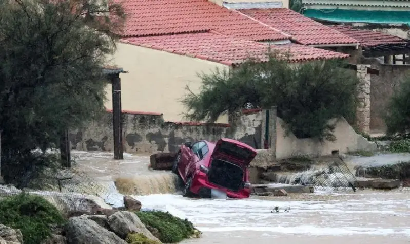 Të paktën katër të vdekur nga përmbytjet e shkaktuara nga stuhia në jug të Francës