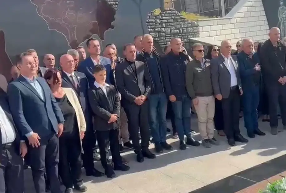 “Luani i pathyer i UÇK-së”, Daut Haradinaj kujton Adrian Krasniqin