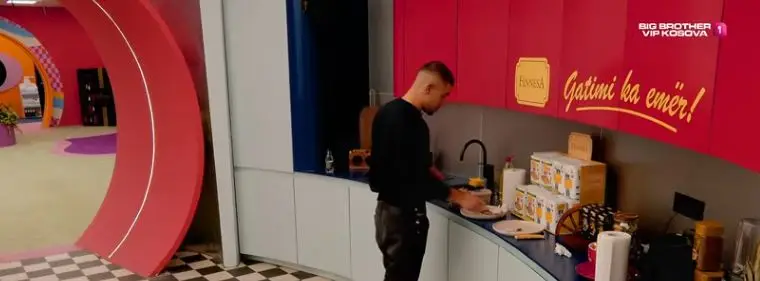“Kur lahen enët…”, a po fillon sherri për punët e shtëpisë në BBVK 5? (VIDEO)