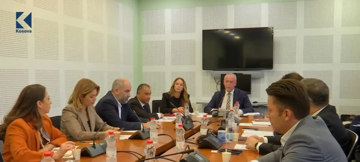Ligji për Specialen: PDK do ndryshime, për VV-në s’lejon ligji (VIDEO)