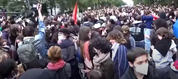 Mbyllen biznese dhe aktivitete në Francë, priten protesta të reja gjatë fundjavës