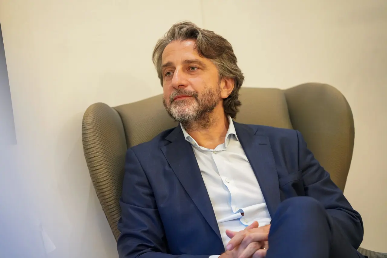 Rama në mbështetje të gazetarëve: Të ruhet demokracia!