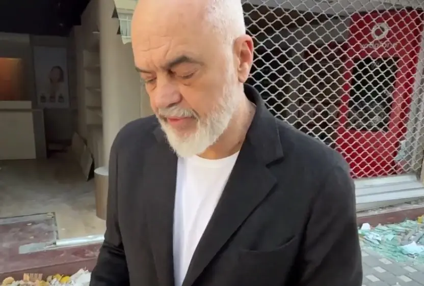 Rama-bizneseve të dëmtuara nga protestat: Bëni ankim te ‘Dëmi im’ në e-Albania! Zëri i të rinjve do të dëgjohet me respekt