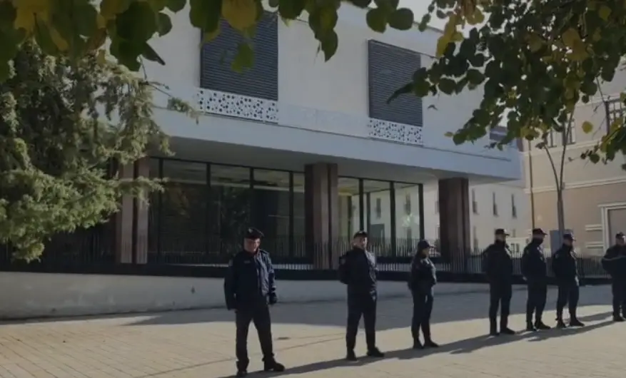 Protestë sërish në Korçë në orën 10:00, policia blindon institucionet dhe gjimnazet