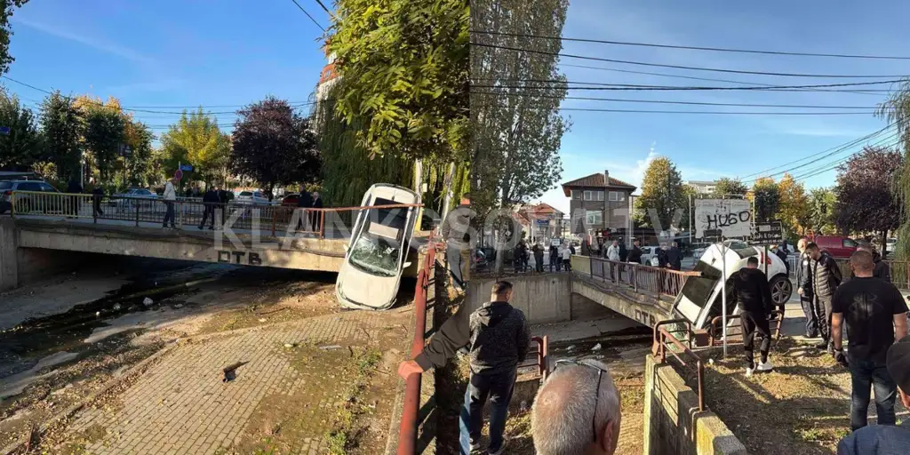 Aksident në Vushtrri, vetura bie nga ura, shoferi dërgohet me urgjencë për trajtim mjekësor