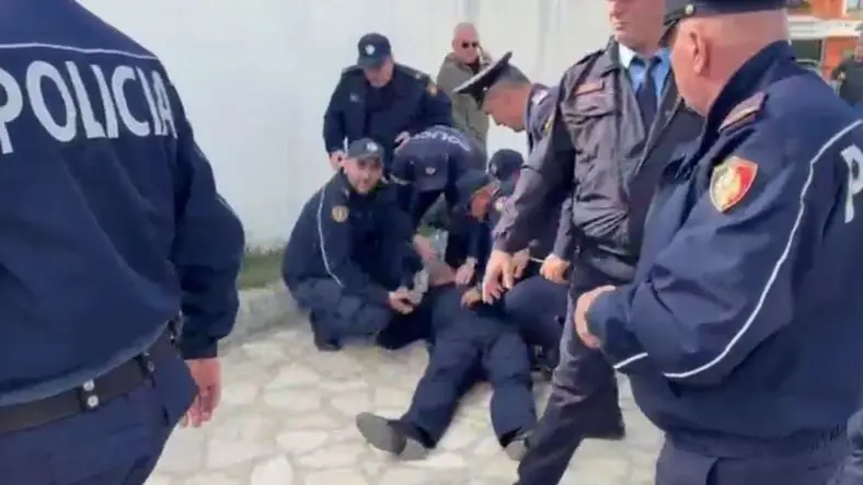 Mori plagë në kokë, komandanti policor në Shkodër në gjendje të rëndë shëndetësore