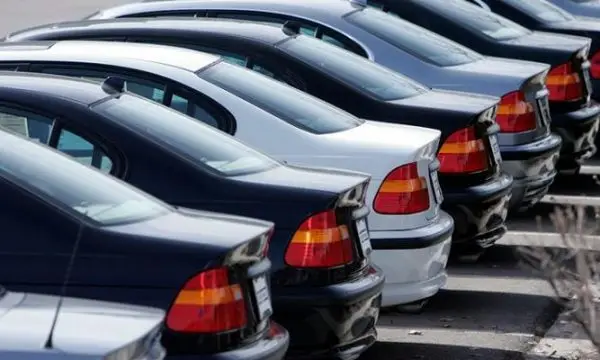 Edhe sot qytetarët po kanë telashe në regjistrimin e automjeteve